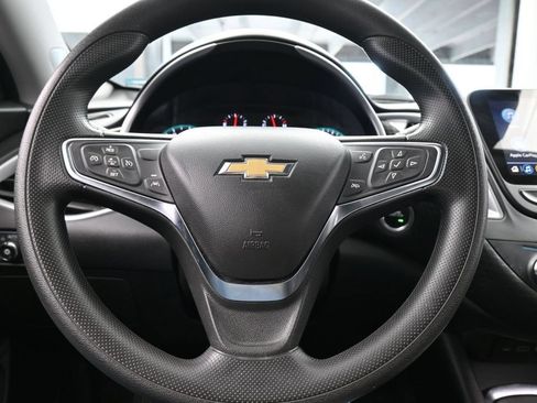 Used 2025 Chevrolet Malibu LT FWD image 24