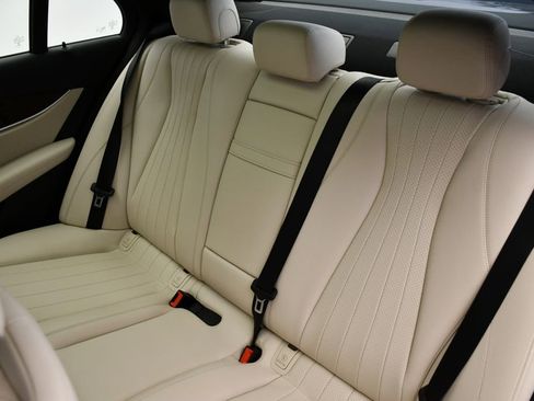 Used 2023 Mercedes-Benz E 450 4MATIC Sedan image 48