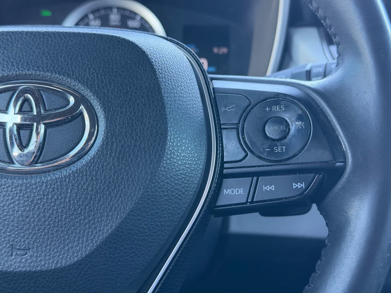 Used 2019 Toyota Corolla SE w/ SE Option Package FWD image 23
