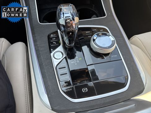 Used 2022 BMW X5 xDrive40i w/ M Sport Package AWD/4WD image 26