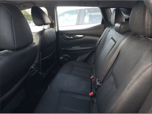 Used 2017 Nissan Rogue Sport SL image 15