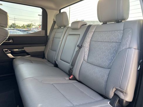 Used 2023 Toyota Tundra Limited image 16