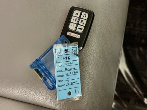 Used 2021 Honda Odyssey EX-L image 41