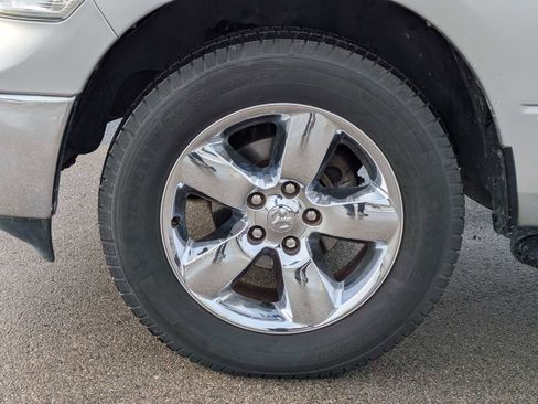 Used 2019 RAM 1500 Lone Star image 13