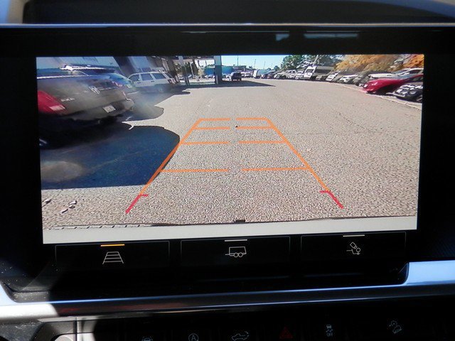 Used 2024 Chevrolet Silverado 1500 LT Trail Boss w/ Convenience Package II AWD/4WD image 31