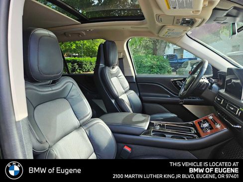 Used 2023 Lincoln Aviator Reserve w/ Equipment Group 201A AWD/4WD image 10