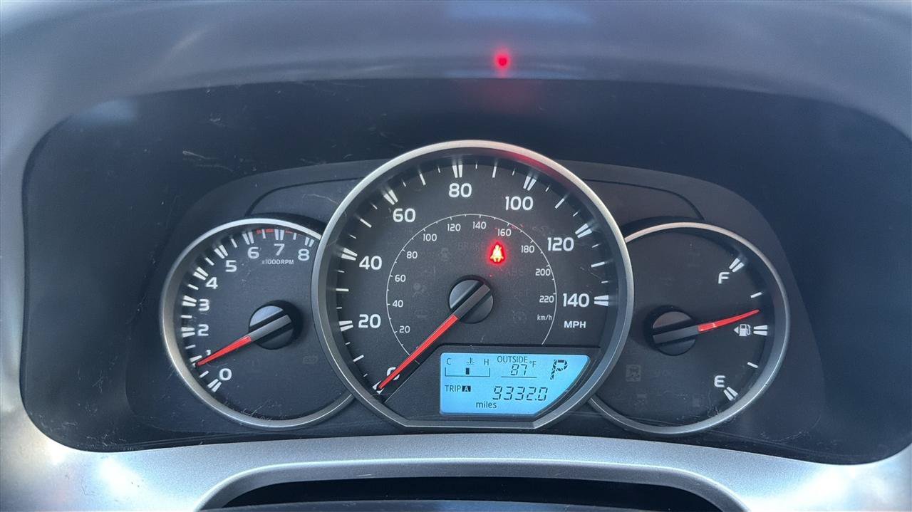 Used 2016 Toyota RAV4 LE AWD/4WD image 24