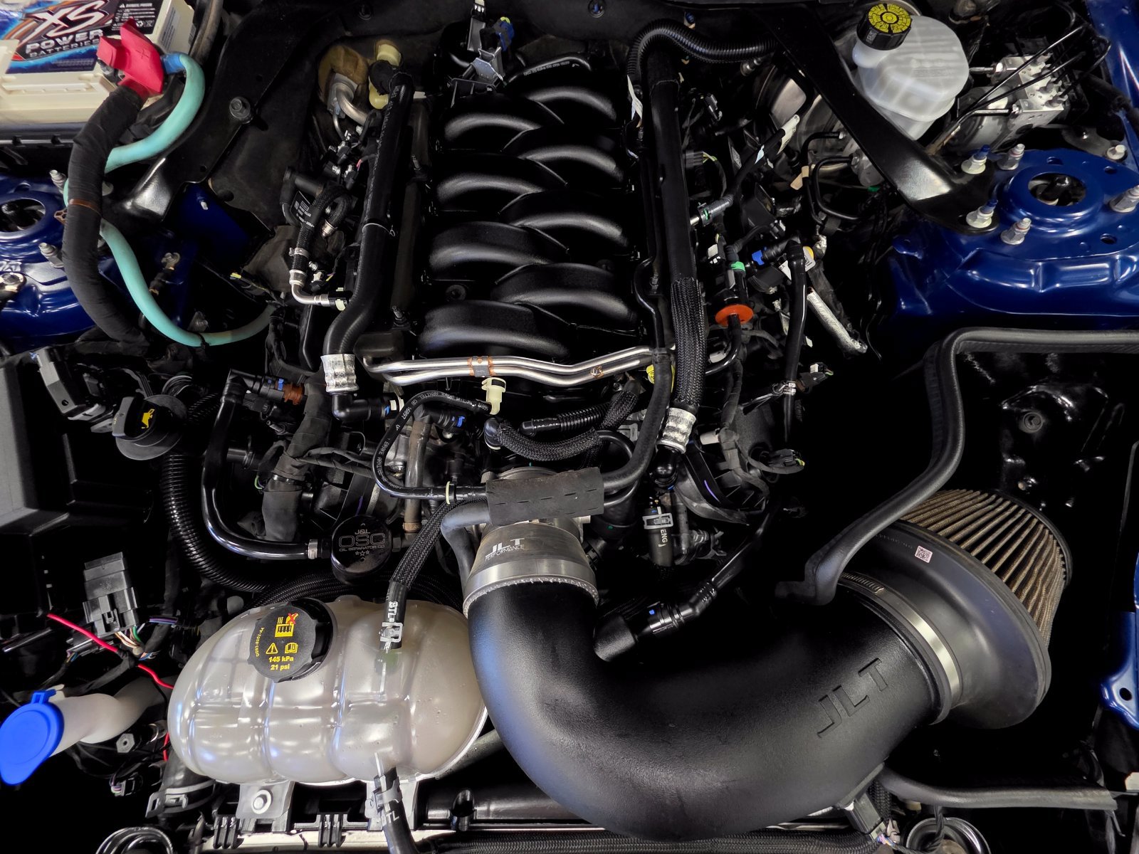 Used 2022 Ford Mustang GT Premium w/ Equipment Group 401A RWD image 41