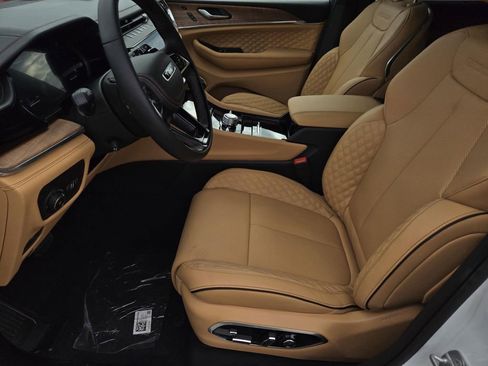 New 2026 Jeep Grand Cherokee L Summit AWD/4WD image 20
