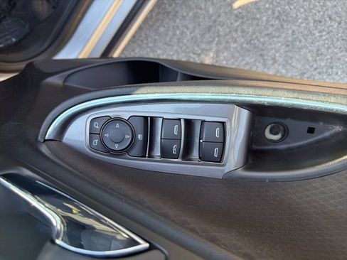 Used 2021 Chevrolet Malibu LT FWD image 8