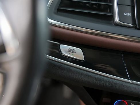 Used 2019 Buick Enclave Avenir w/ Avenir Technology Package image 17