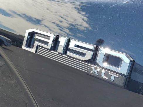 Used 2018 Ford F150 XLT w/ Equipment Group 302A Luxury AWD/4WD image 10