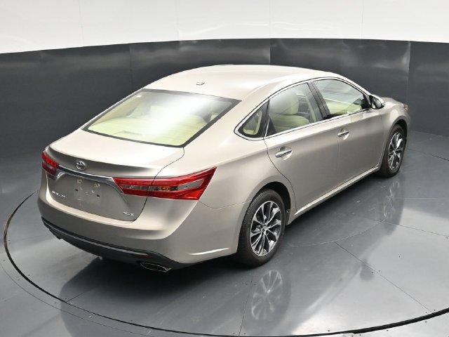 Used 2016 Toyota Avalon XLE FWD image 42