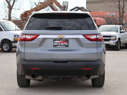 Used 2021 Chevrolet Traverse LS FWD image 10