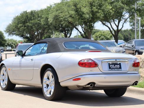 Used 2004 Jaguar XK8 Convertible image 40