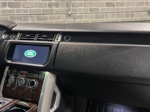 Used 2017 Land Rover Range Rover image 19