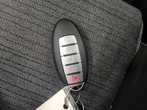 Used 2023 Nissan Rogue SV FWD image 37