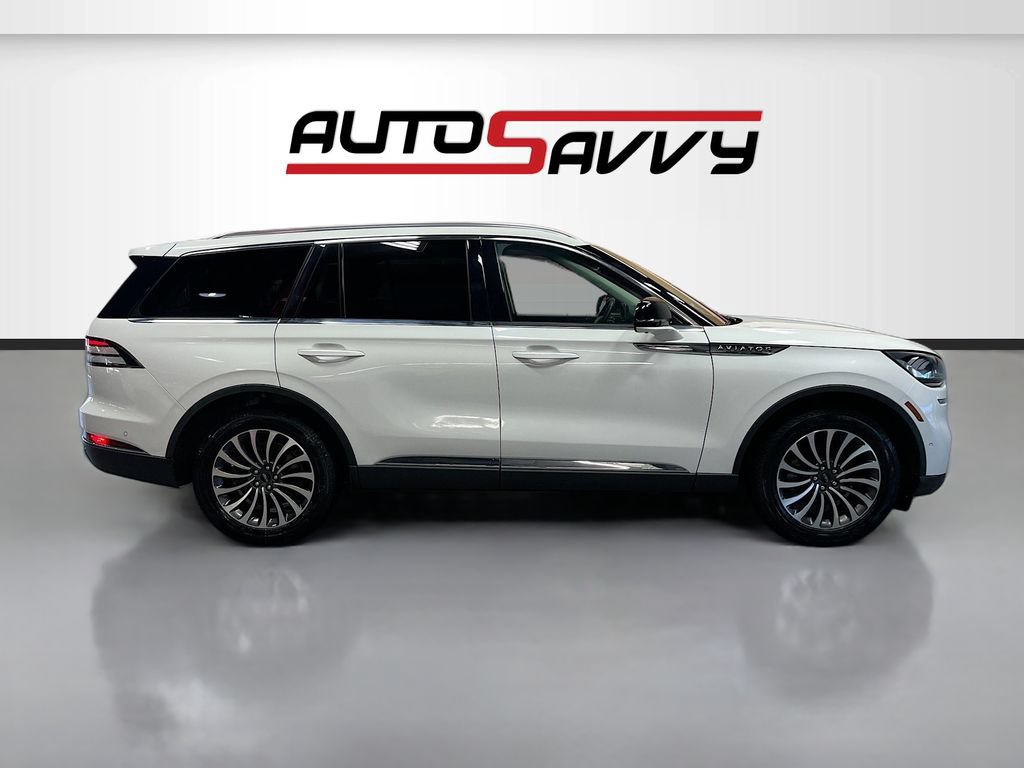 Used 2024 Lincoln Aviator Reserve AWD/4WD image 8