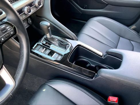 Used 2025 Acura Integra FWD image 16