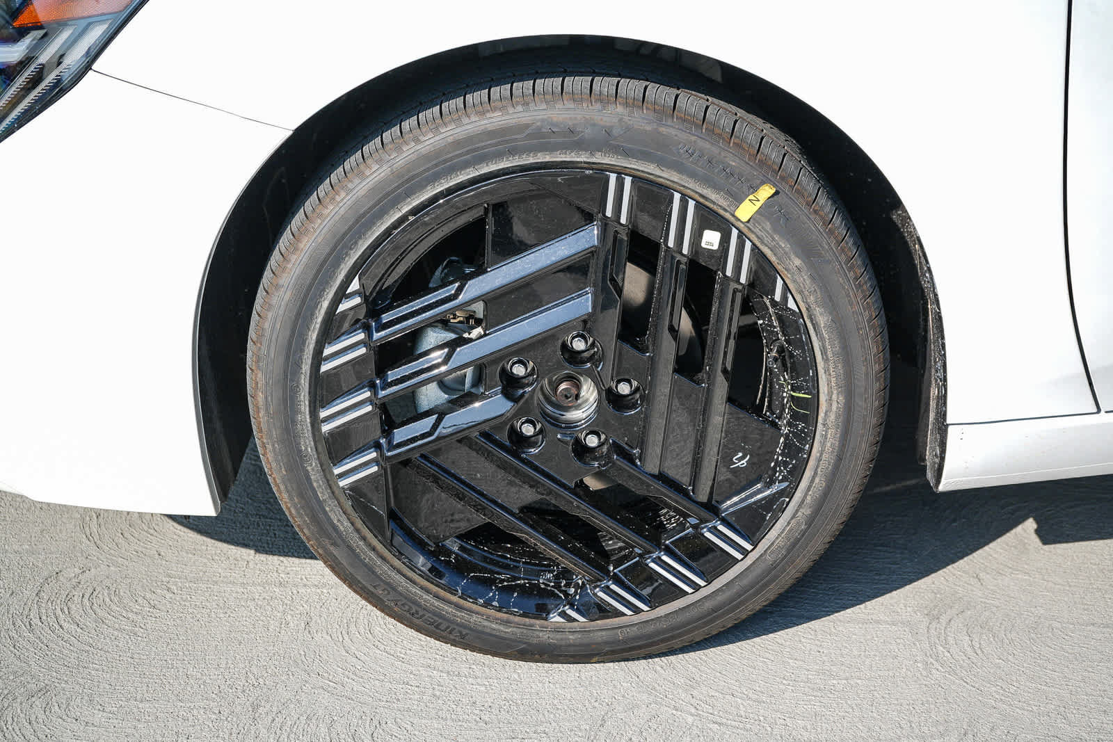 New 2027 Nissan Sentra SR w/ SR Premium Package FWD image 11