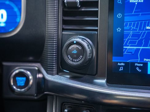 Used 2025 Ford F150 Raptor image 32