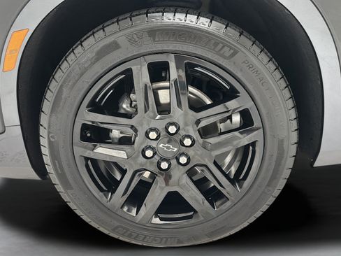 Used 2024 Chevrolet Blazer Premier AWD/4WD image 9
