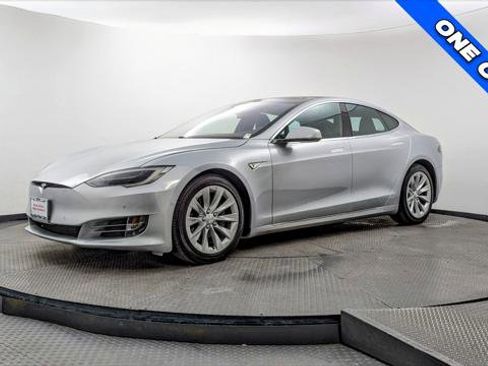 Used 2016 Tesla Model S 90D AWD/4WD image 2