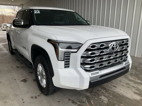 Used 2022 Toyota Tundra SR5 w/ SR5 Premium Package image 27