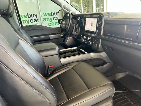 Used 2025 Ford F350 Lariat AWD/4WD image 30