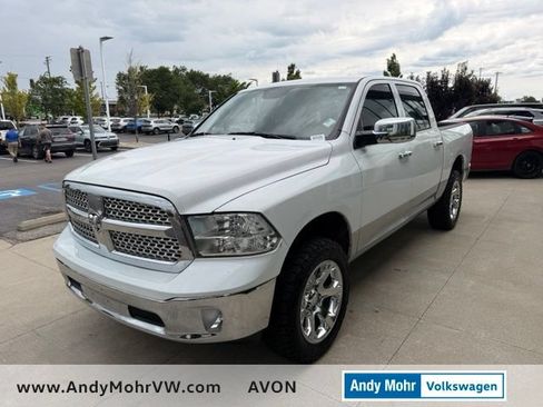 Used 2015 RAM 1500 Laramie w/ Convenience Group AWD/4WD image 3