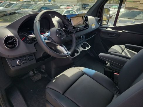 New 2026 Mercedes-Benz Sprinter 2500 image 27
