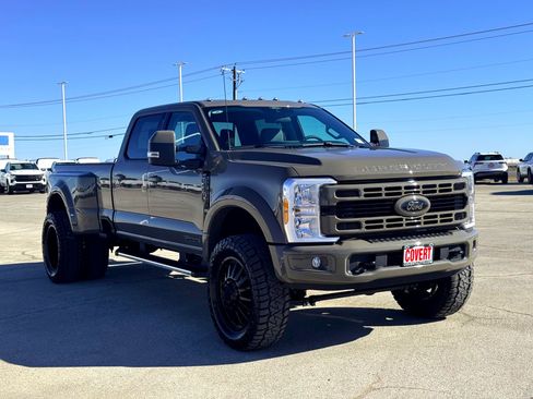 Used 2026 Ford F450 XLT w/ FX4 Off-Road Package AWD/4WD image 5