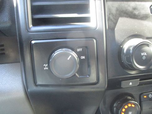 Used 2016 Ford F150 XL w/ Equipment Group 101A Mid image 12