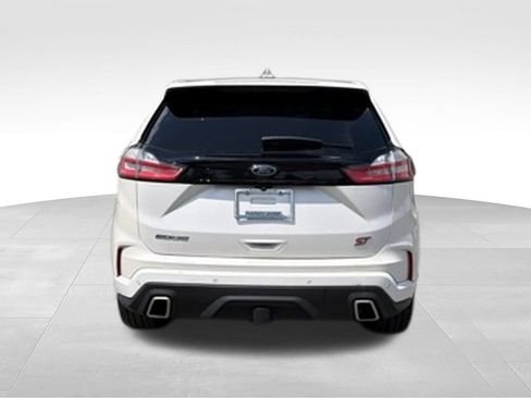 Used 2019 Ford Edge ST w/ Equipment Group 401A AWD/4WD image 4