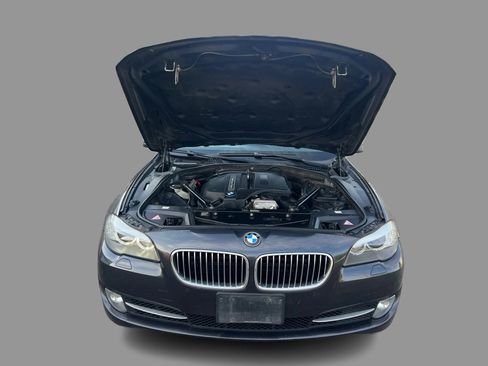 Used 2011 BMW 535i xDrive Sedan AWD/4WD image 13