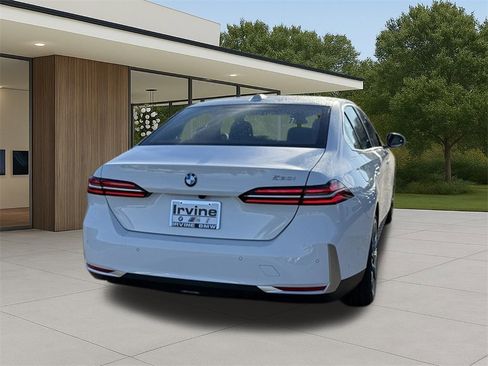New 2026 BMW 530i image 9
