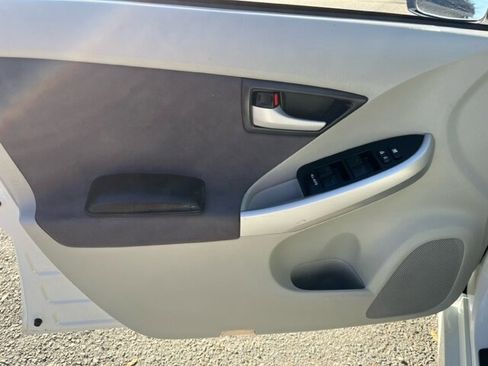 Used 2010 Toyota Prius Two image 8