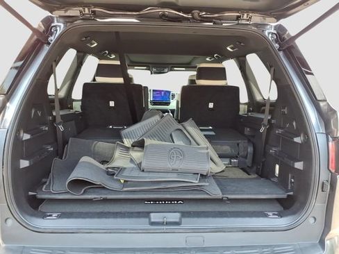 Used 2024 Toyota Sequoia Capstone AWD/4WD image 28