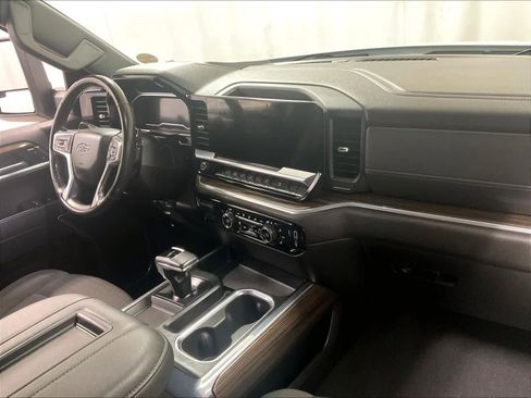 Used 2022 Chevrolet Silverado 1500 RST w/ Convenience Package II image 14