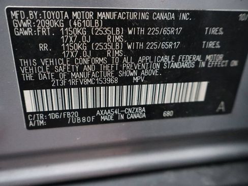 Used 2021 Toyota RAV4 LE AWD/4WD image 4