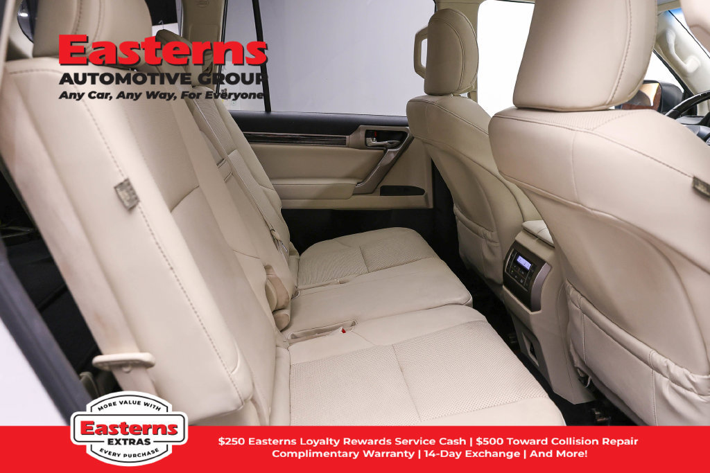 Used 2020 Lexus GX 460 Premium w/ Premium Package AWD/4WD image 29