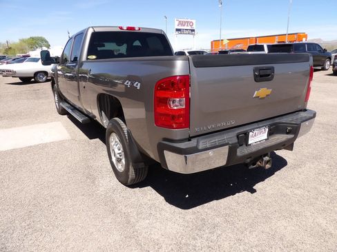 Used 2012 Chevrolet Silverado 2500 LT w/ Interior Plus Package AWD/4WD image 6