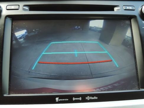 Used 2019 Toyota Highlander Plus FWD image 34