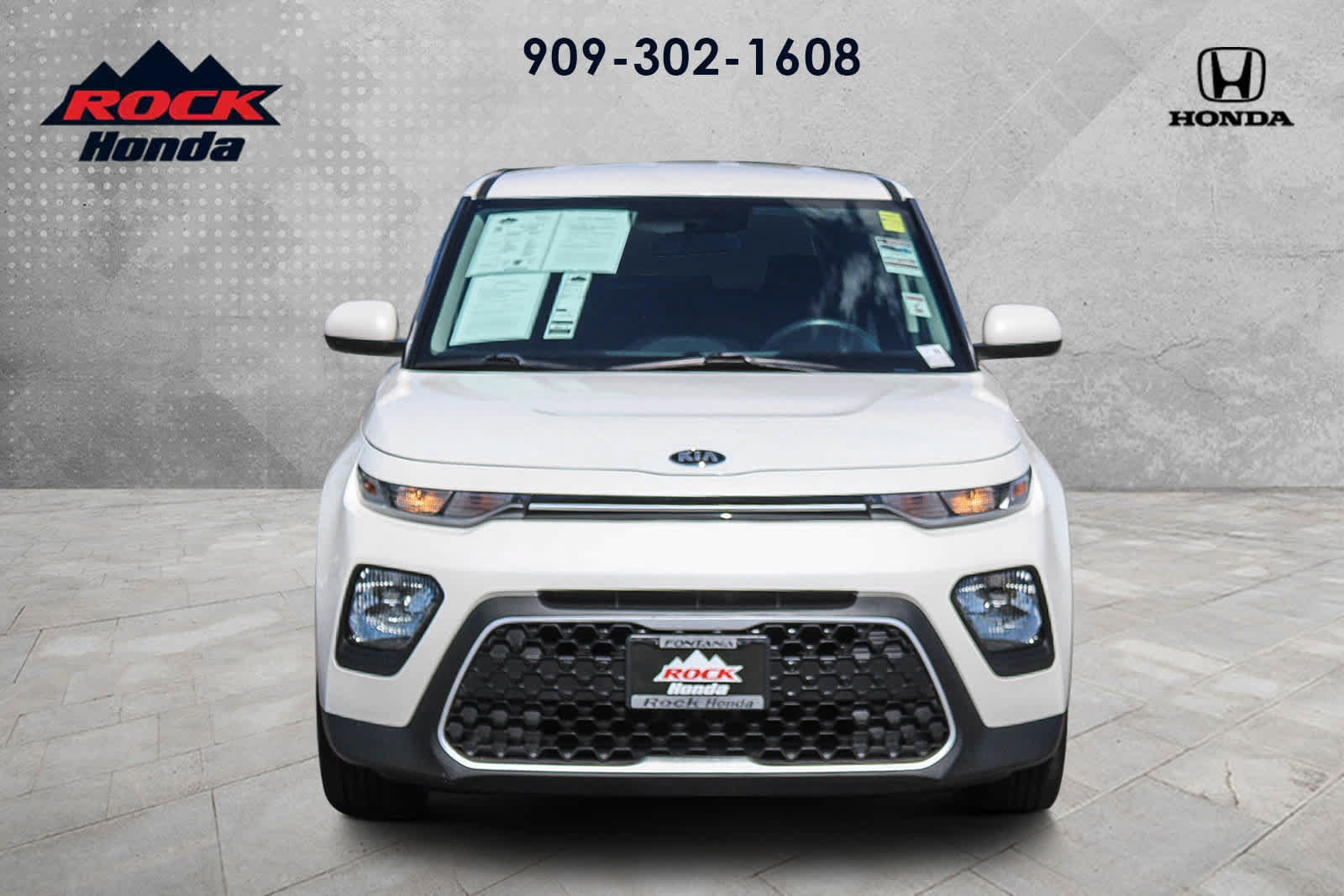 Used 2021 Kia Soul LX FWD image 2
