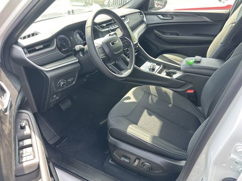 New 2026 Jeep Grand Cherokee Laredo AWD/4WD image 21