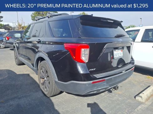 Used 2020 Ford Explorer XLT w/ Equipment Group 202A AWD/4WD image 6
