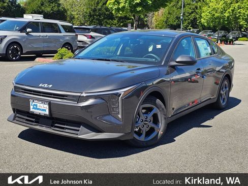 New 2026 Kia K4 FWD image 1