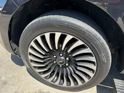 Used 2021 Lincoln Navigator Black Label AWD/4WD image 8