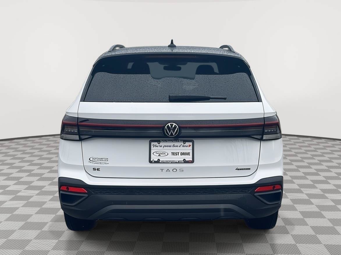 New 2026 Volkswagen Taos SE AWD/4WD image 8