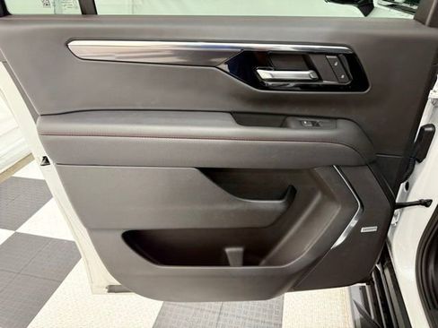 New 2025 Chevrolet Suburban RST w/ RST Capability Package image 20